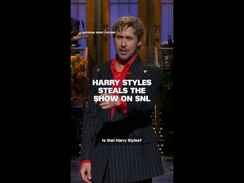 Ryan Gosling gets upstaged by Harry Styles