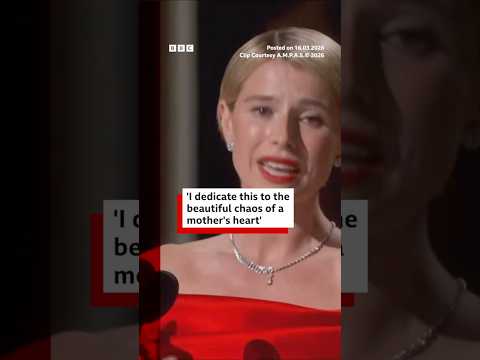 Jessie Buckley wins Academy Award for actress in a leading role for Hamnet. #Oscars #BBCNews