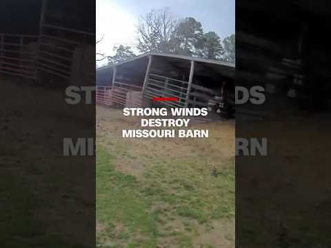 Strong winds destroy Missouri barn