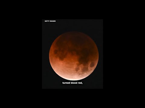 Total lunar eclipse creates blood moon
