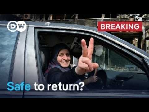 Lebanese return home after Israel-Lebanon ceasefire — but is it safe? | DW News