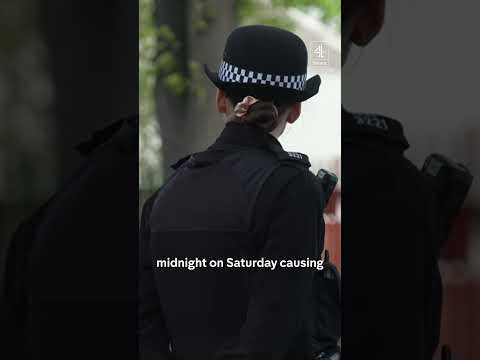 Teens arrested over synagogue arson attack in London