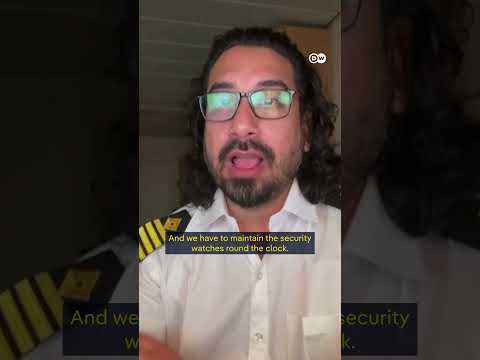 Thousands of seafarers stuck at sea in the Strait of Hormuz | DW News
