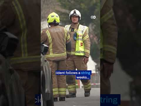 London police declare terrorist incident after two Jewish men stabbed | DW News