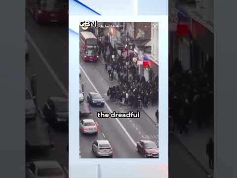 “ANARCHY!” | Carnage in the capital as youths RUN RIOT in Clapham
