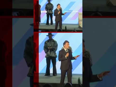 Macron interrupts speaker to ask for silence.#EmmanuelMacron #AfricaForwardSummit #BBCNews