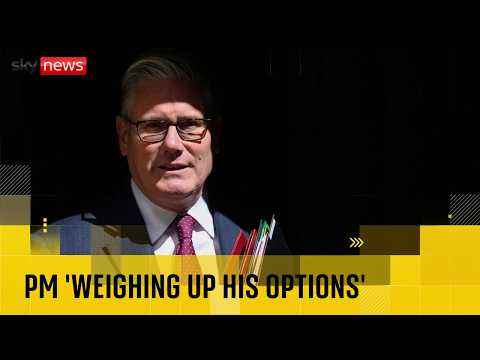 Cabinet split over whether Starmer should resign – as PM ‘weighing up his options’