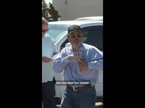 ICE detains former Kansas mayor