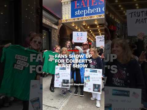 Fans show up for Colbert’s last show
