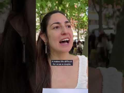Spain: Thousands march against soaring rent prices | DW News