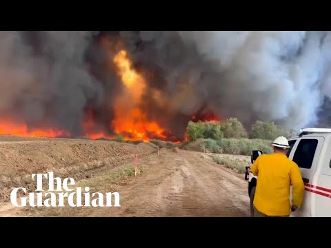 Uncontained wildfire burns hundreds of acres across rural Arizona