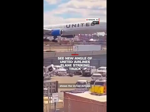 See new angle of United Airlines plane striking truck