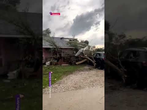 Tornado tears up houses and trees in Illinois