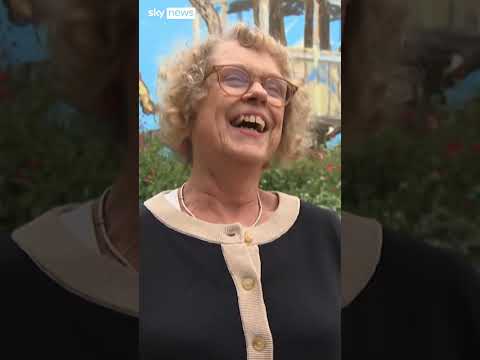 What do people love about David Hockney’s art?