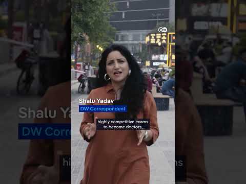India’s Gen Z ‘Cockroaches’ protest national exams fraud | DW News