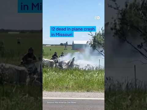 12 dead in plane crash in US state of Missouri | DW News