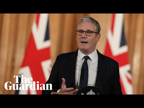 Keir Starmer to announce under-16s social media ban – watch live