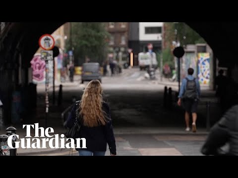 ‘Growing up too young’: Londoners praise under-16 social media ban