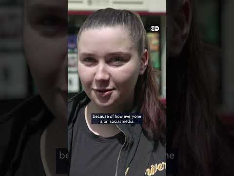 UK to restrict social media access for children | DW News