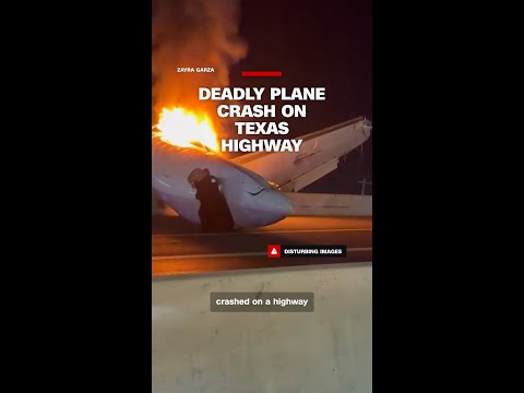 Deadly plane crash on Texas highway