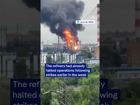Ukrainian drones hit Moscow oil refinery | DW News