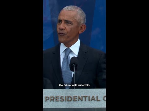 Obama calls for hope over despair at presidential center opening