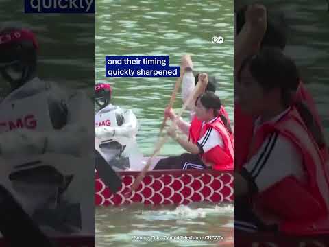 Robots join China’s Dragon Boat Festival | DW News