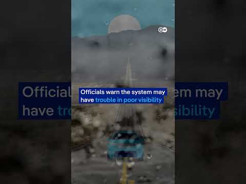 Deadly Tesla crash in Texas reignites debate on self‑driving tech | DW News