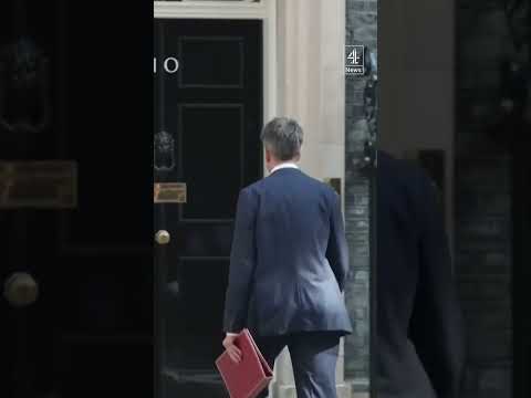 Sir Keir Starmer holds first cabinet meeting since resignation