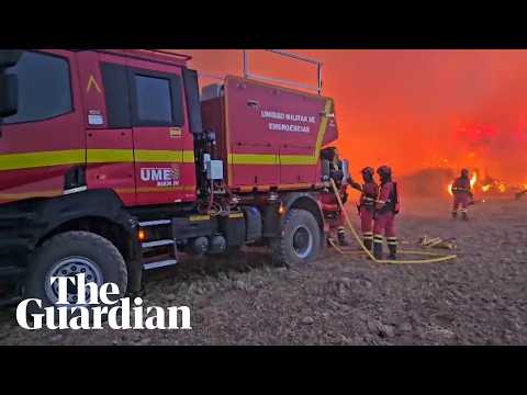 Spain’s military firefighters battle wildfire in Huesca province