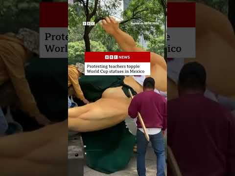 Protesting teachers topple World Cup statues in Mexico in row over wages. #Mexico #WorldCup #BBCNews