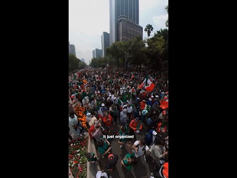Mexico attempts largest-ever ‘wave’ after popularizing it in 1986