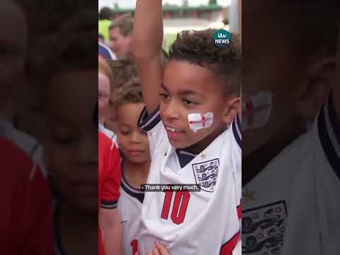 England fans in Bromsgrove react to winning goal over DR Congo #football #england #fifaworldcup