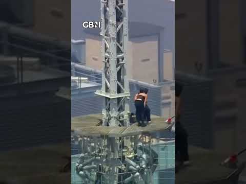 Empire State Building climber proposes at top of New York skyscraper