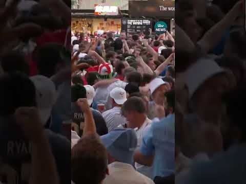 Fans react as Anthony Gordon puts England ahead of Argentina in the World Cup semi-final