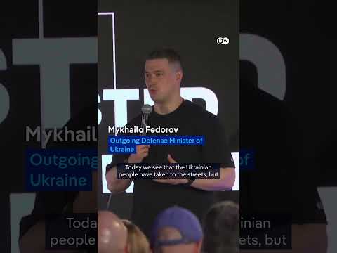 Protests in Kyiv as defense minister behind drone program replaced | DW News