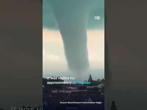 Tornado sweeps across Lake Constance | DW News