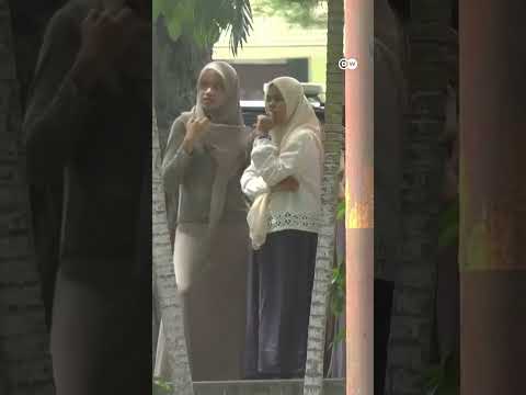 Couple in Indonesia caned for kissing on TikTok livestream | DW News