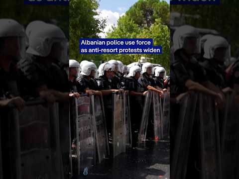 Albania protests escalate | DW News