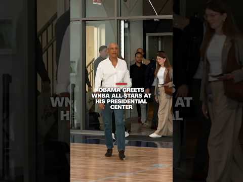 Obama greets WNBA All-Stars at his presidential center
