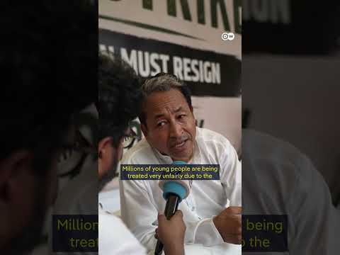 Indian activist supporting ‘cockroaches’ with a hunger strike | DW News