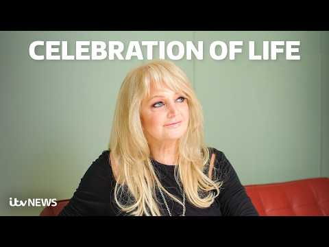Hundreds of fans line the streets in Swansea to pay tribute to Bonnie Tyler