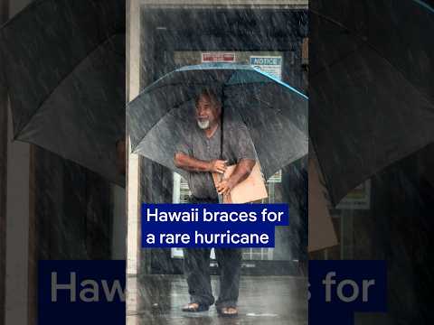 Hurricane Lala pounds Hawaii’s Big Island, is set to make rare landfall | DW News