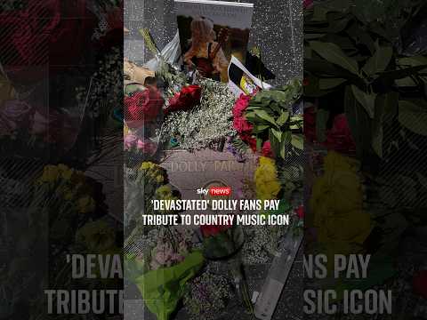 ‘Devastated’ Dolly fans pay tribute to country music icon