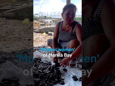 The ‘mussel women’ of Manila Bay | DW News