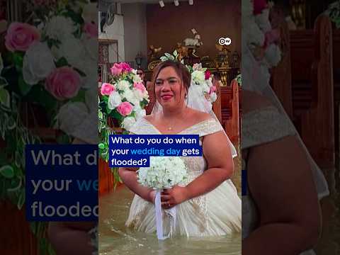 Floodwaters can’t stop this wedding | DW News