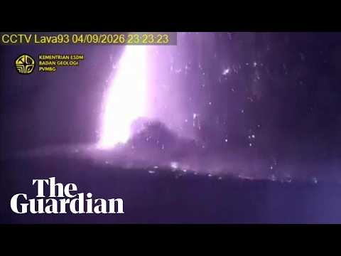 Volcanic eruption in Indonesia causes widespread travel disruption