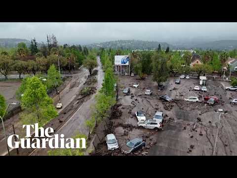 Heavy rain hits Chile’s capital damaging vehicles and homes
