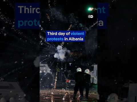 Violent protests grip Albania | DW News