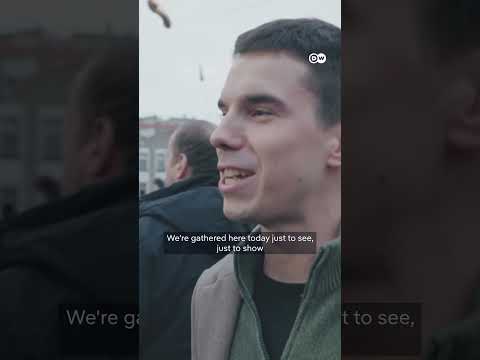 Huge crowds fill Belgrade for final rallies before election | DW News